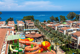 Crystal Aura Beach Resort - Antalya Luchthaven transfer