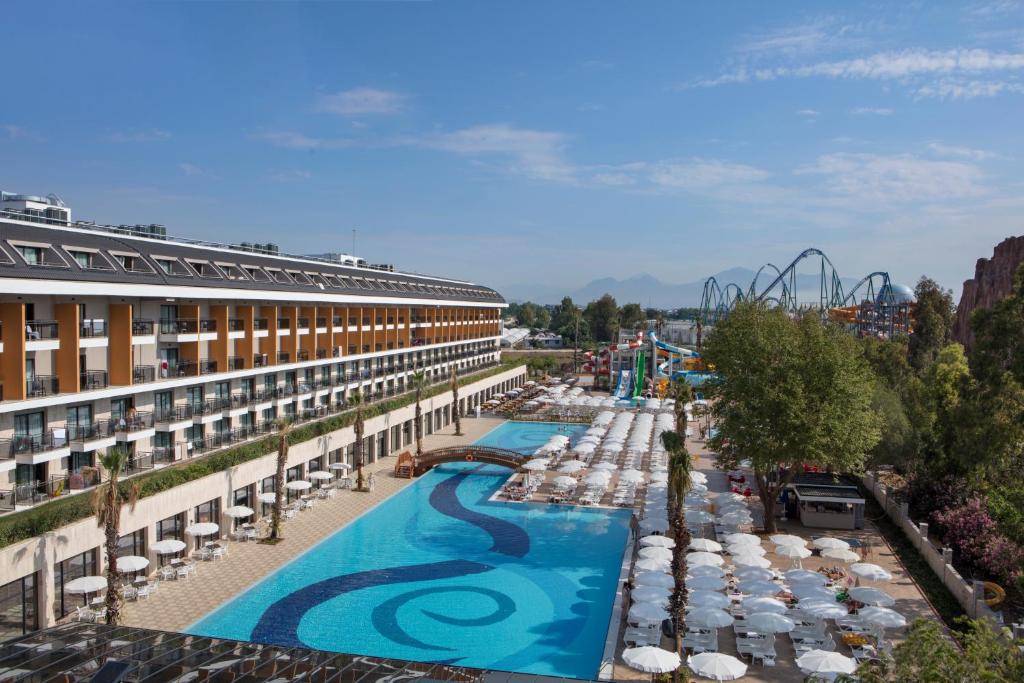 Aydınbey Queen's Palace & Spa - Antalya Lufthavnstransport