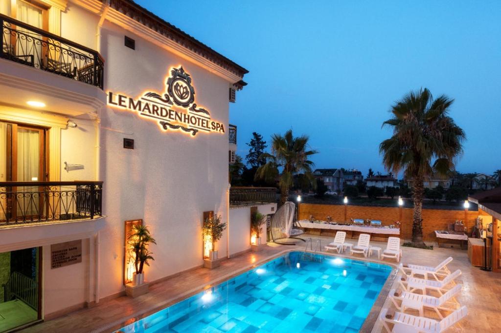 Le Marden Hotel Spa - Antalya Luchthaven transfer