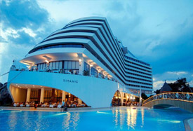 Titanic Beach Lara - Antalya Luchthaven transfer